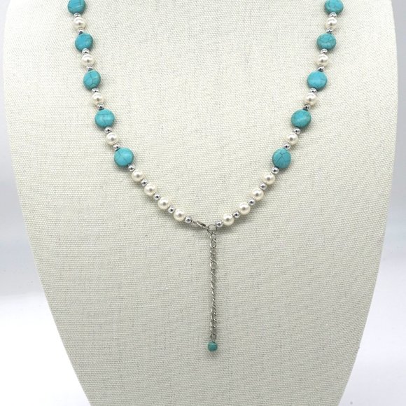 Necklace with Turquoise and silver chain. - Picture 3 of 3